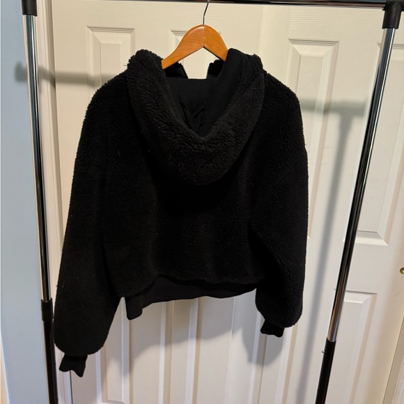 ALO YOGA STREETSIDE SHERPA HALF ZIP PULLOVER - Picture 6 of 8